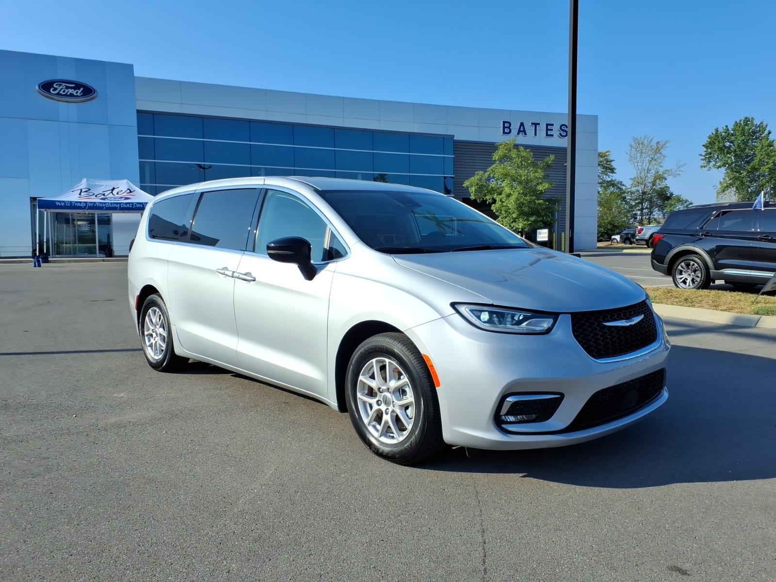  Chrysler Pacifica