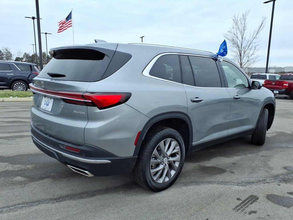Used 2025 Buick Enclave Preferred SUV