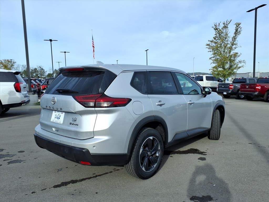 Used 2024 Nissan Rogue SV SUV