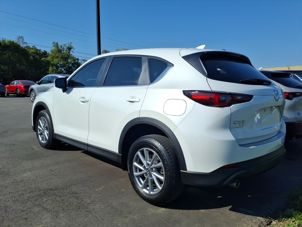 2023 Mazda CX-5 2.5 S Preferred photo 4