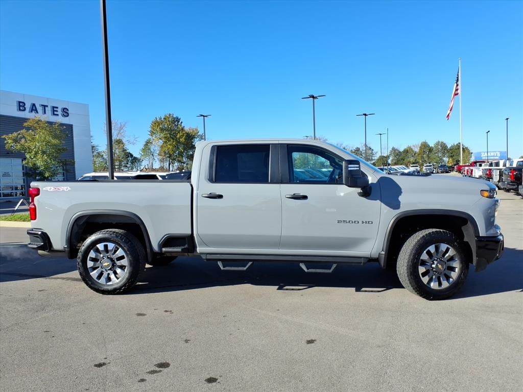 Used 2024 Chevrolet Silverado 2500HD Custom Truck Crew Cab