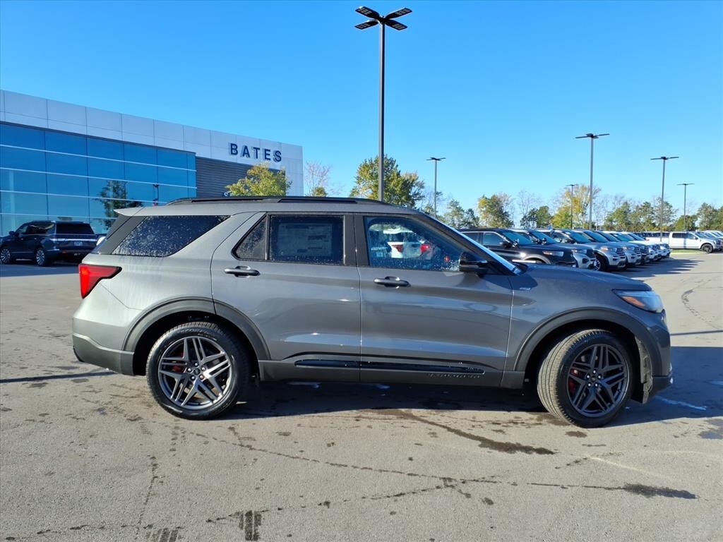 New 2026 Ford Explorer ST-Line SUV