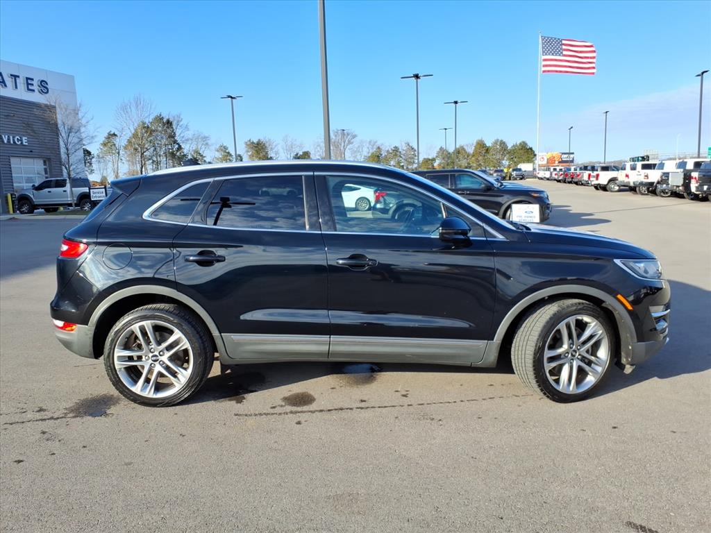Used 2017 Lincoln MKC Reserve with VIN 5LMCJ3D92HUL52272 for sale in Lebanon, TN