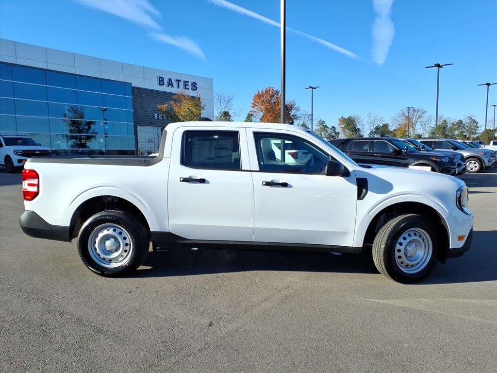 New 2025 Ford Maverick XL TRUCK