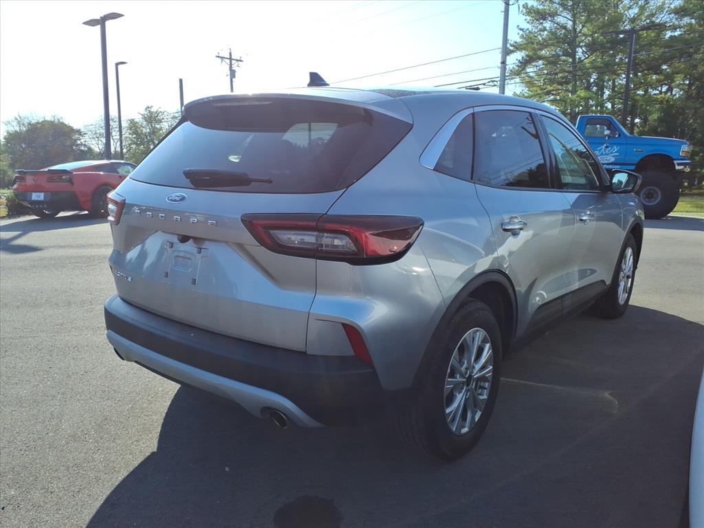 2024 Ford Escape Active photo 2