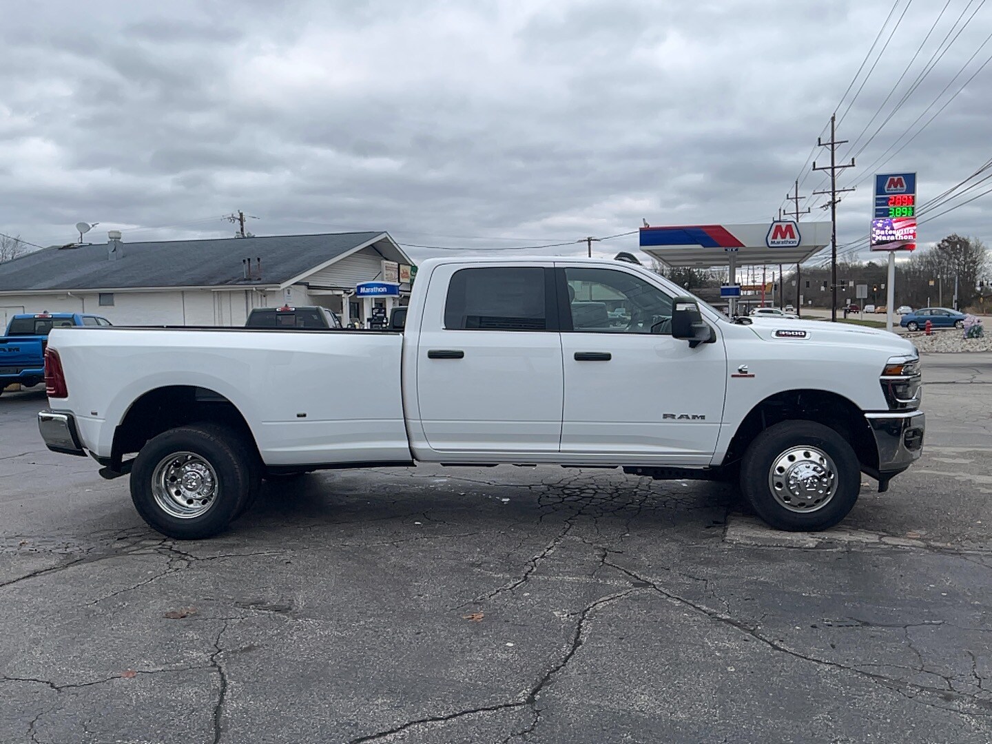 2026 Ram 3500 Big Horn photo 4