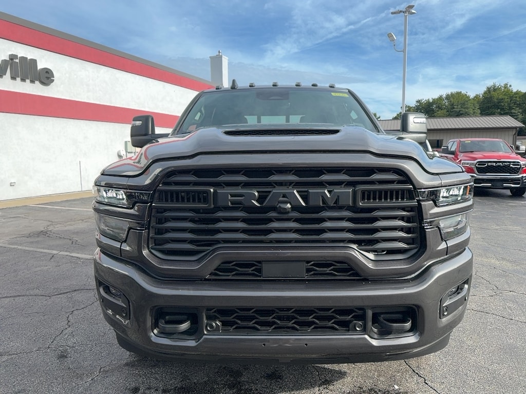 New 2026 Ram 2500 BLACK EXPRESS CREW CAB 4X4 6'4 BOX Pickup