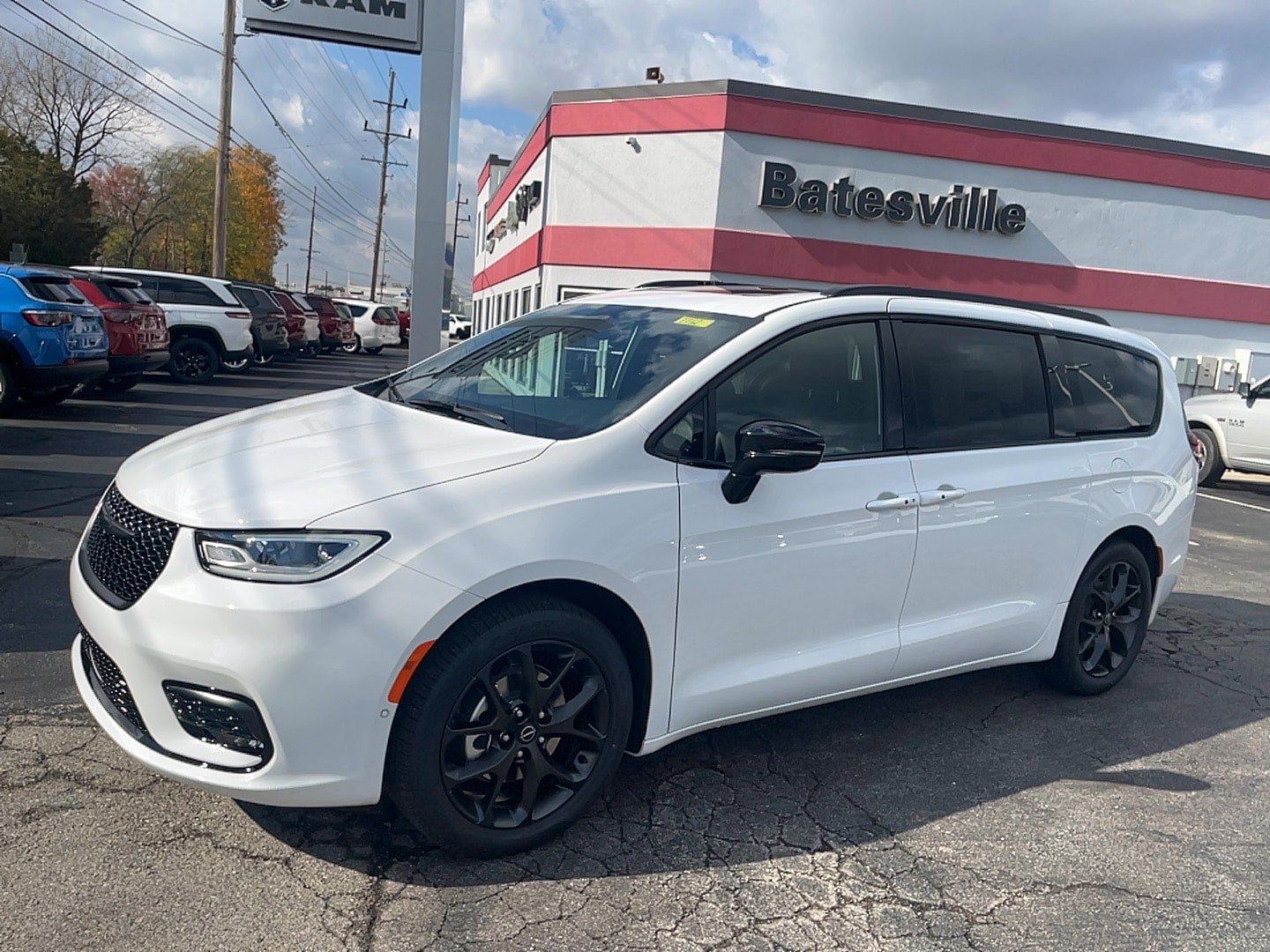 2026 Chrysler Pacifica Passenger Van 