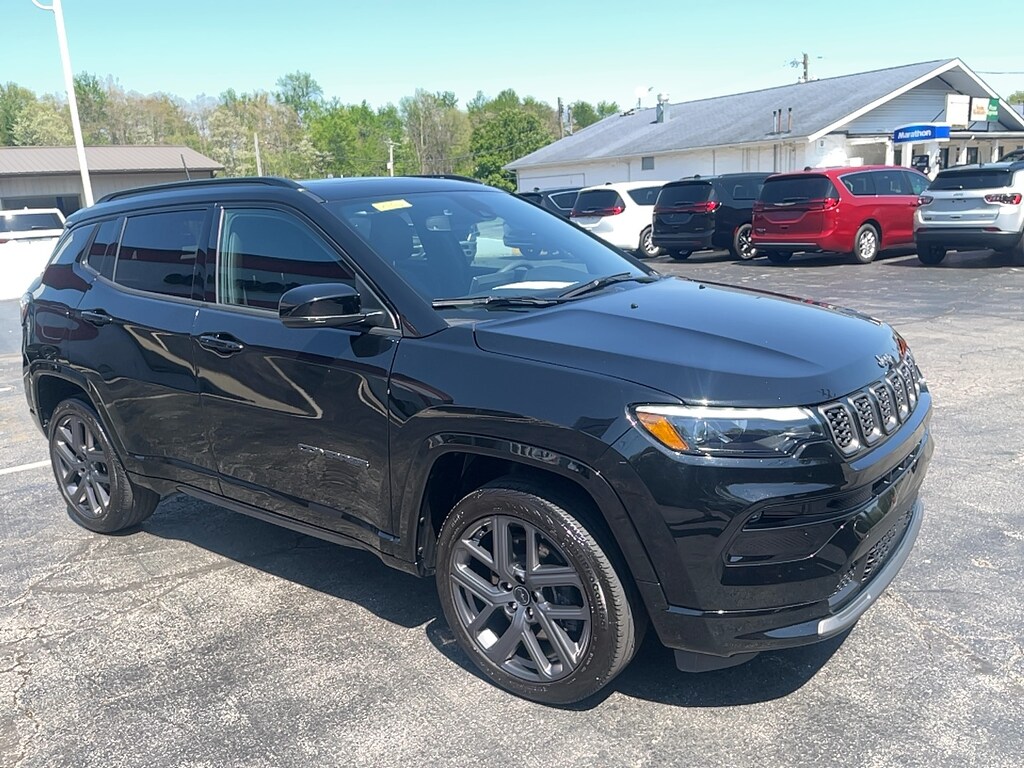 Used 2025 Jeep Compass Limited 4WD Sport Utility Vehicles