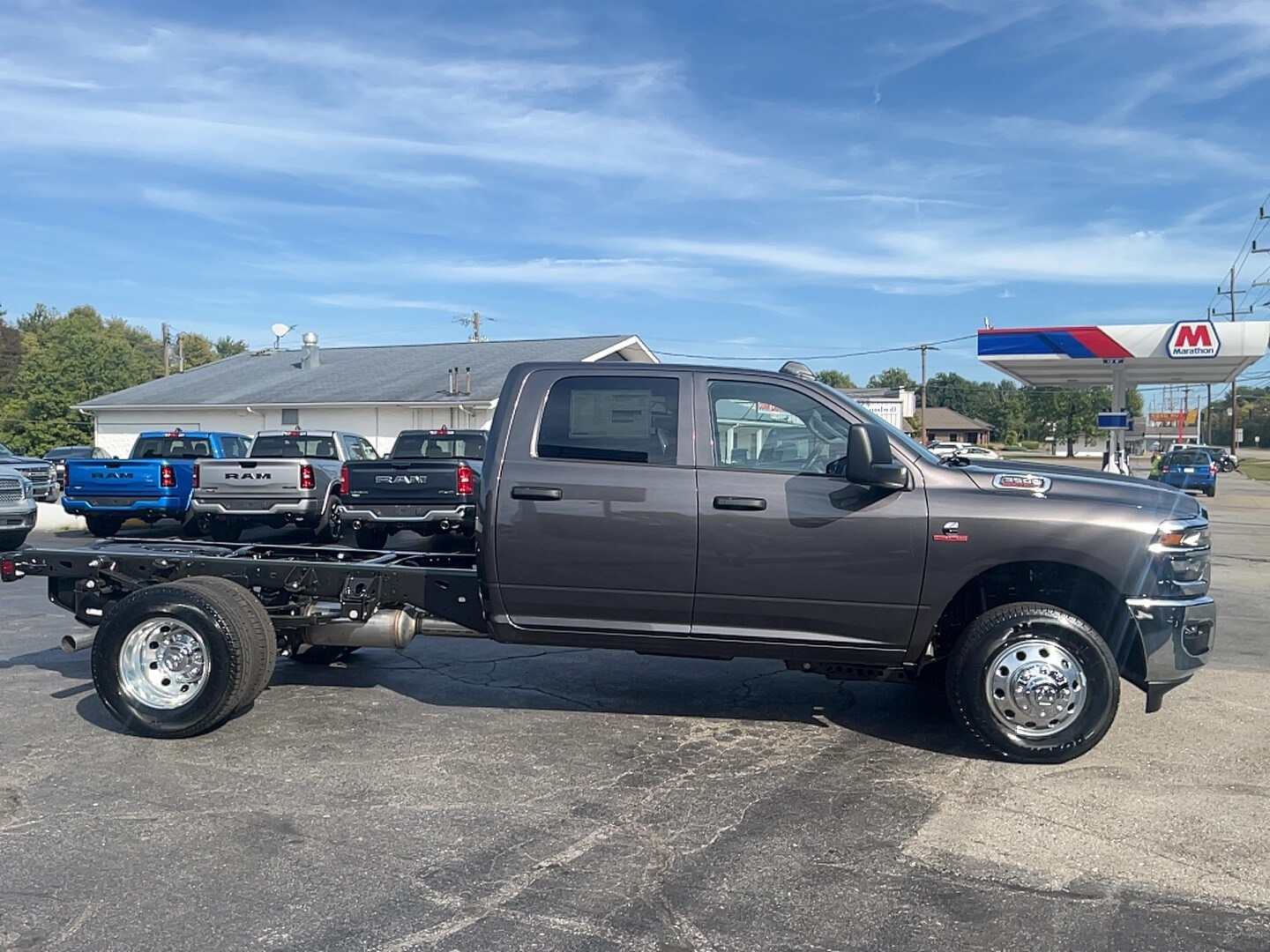 2026 Ram 3500 Tradesman photo 4