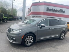 2023 Chrysler Pacifica Limited Minivan/Van