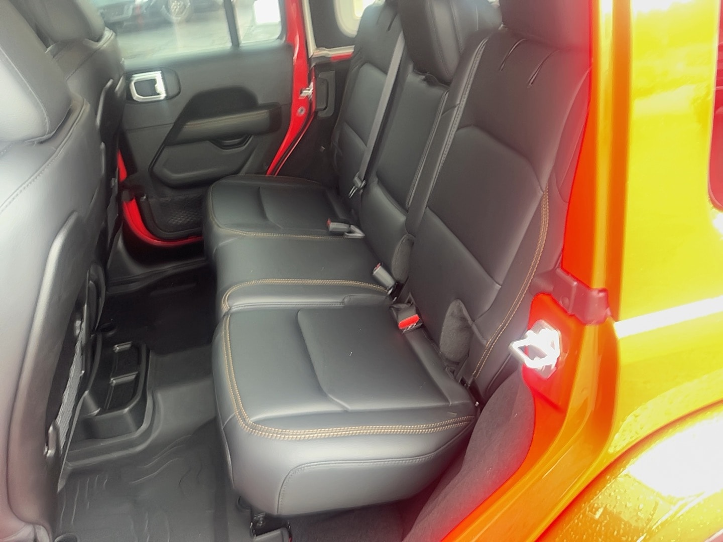 2025 Jeep Wrangler 4-Door Sahara - Photo 10
