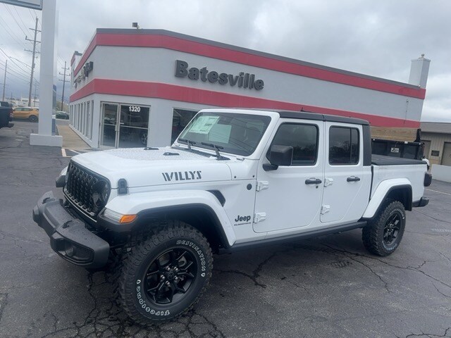 2025 Jeep Gladiator Sport photo 3