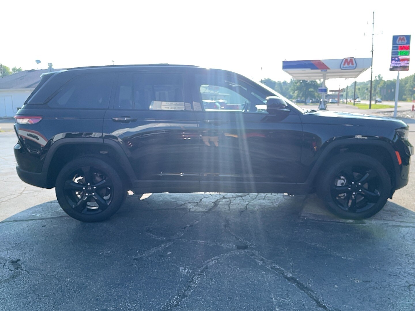 2024 Jeep Grand Cherokee Limited photo 3