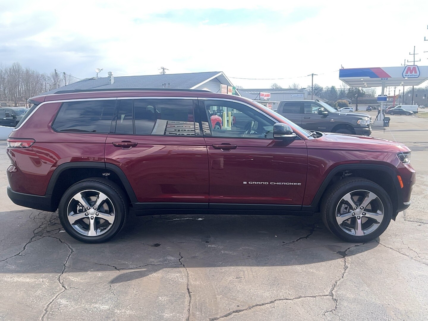 2025 Jeep Grand Cherokee Limited photo 4