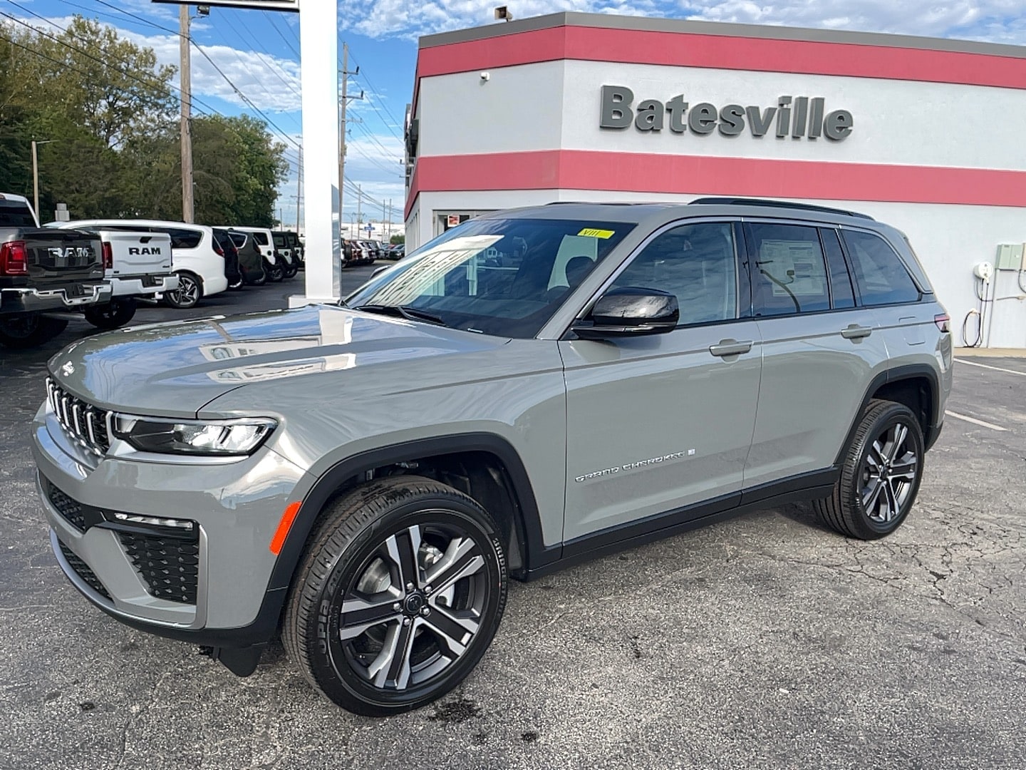 2027 Jeep Grand Cherokee