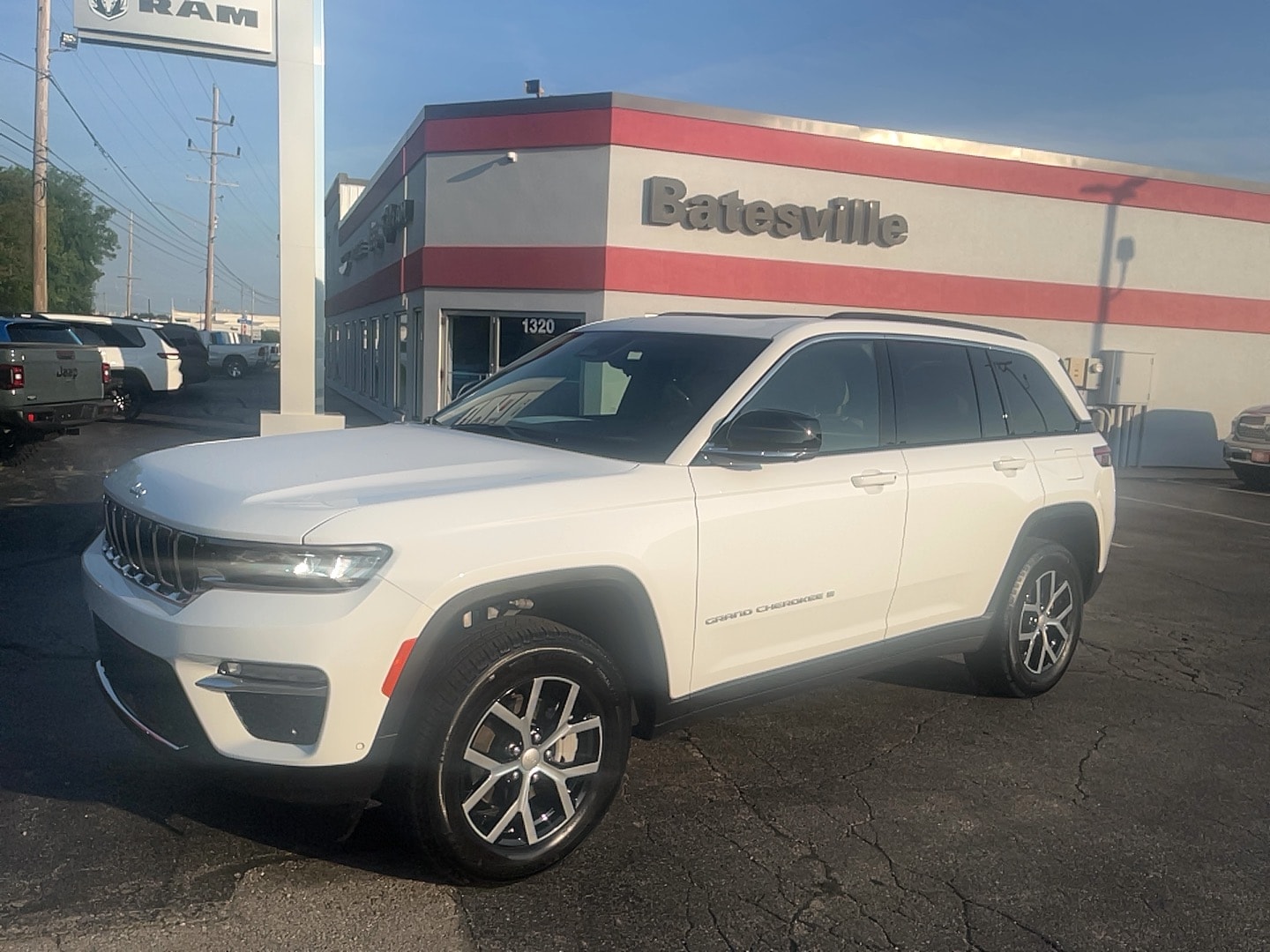 2025 Jeep Grand Cherokee 4WD Sport Utility Vehicles 