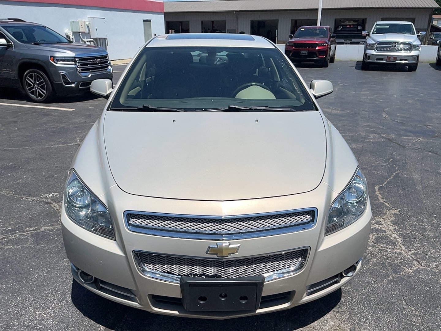 Used 2009 Chevrolet Malibu LTZ with VIN 1G1ZK57B69F119115 for sale in Batesville, IN