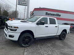 2026 Ram 2500 BLACK EXPRESS CREW CAB 4X4 6'4 BOX Pickup