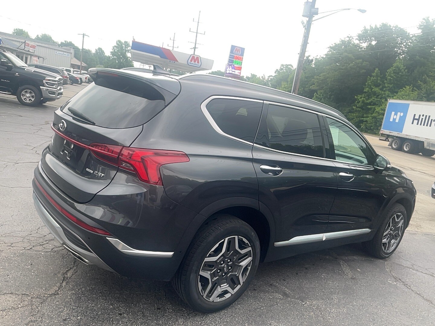 2023 Hyundai Santa Fe Limited Sport photo 4