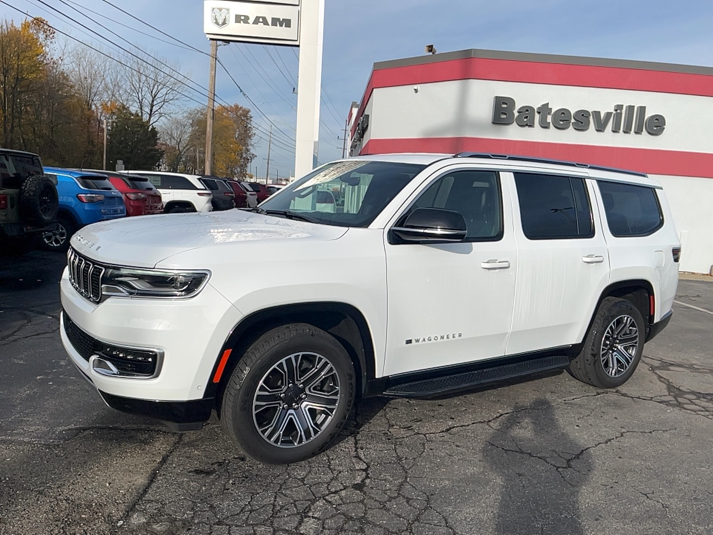 2024 Jeep Wagoneer Series II photo 2