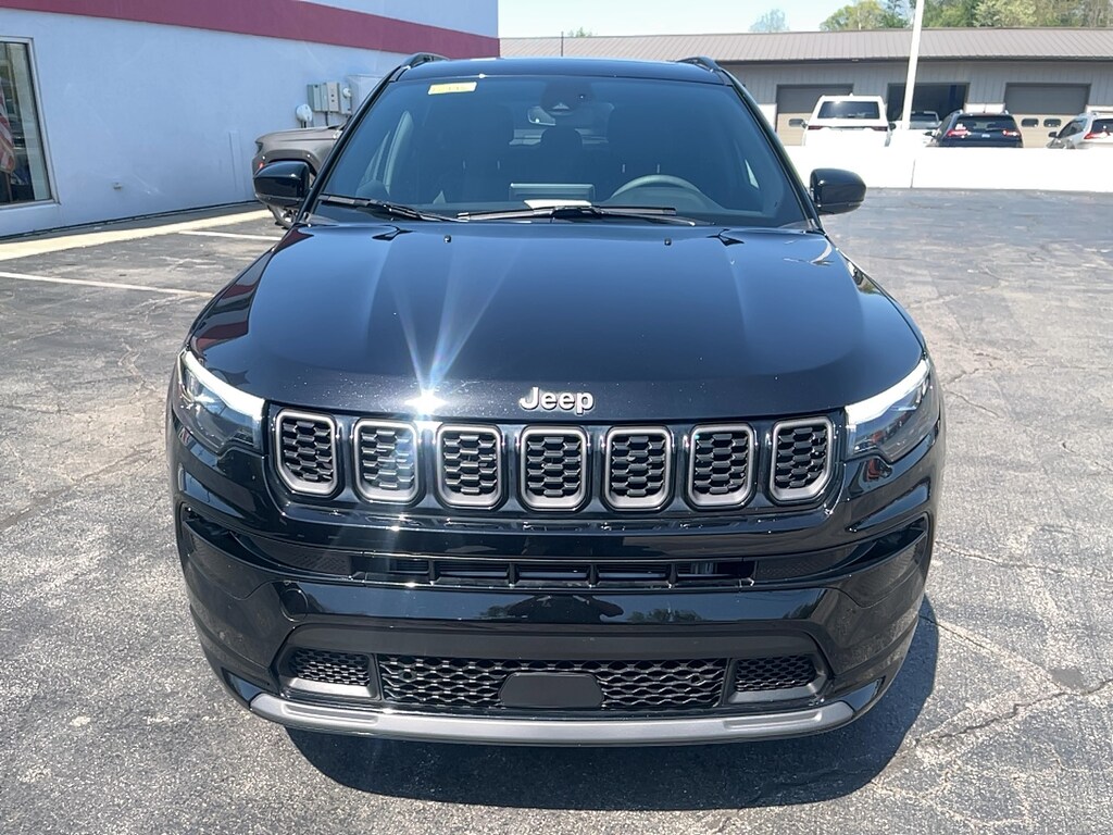 Used 2025 Jeep Compass Limited 4WD Sport Utility Vehicles