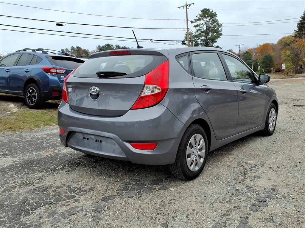 Used 2017 Hyundai Accent SE Hatchback