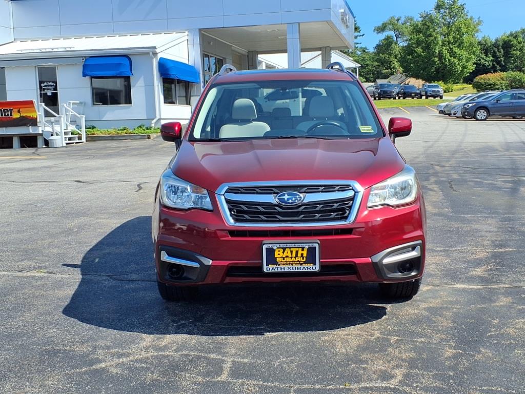 2017 Subaru Forester 2.5i Premium photo 2