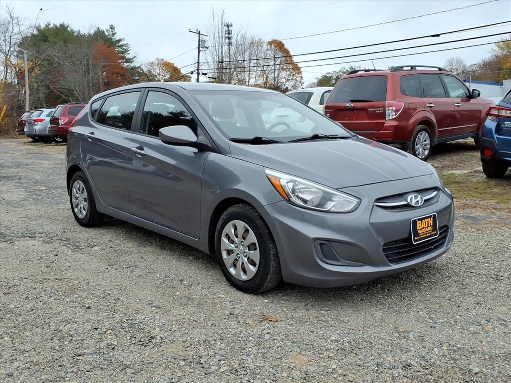 Used 2017 Hyundai Accent SE Hatchback