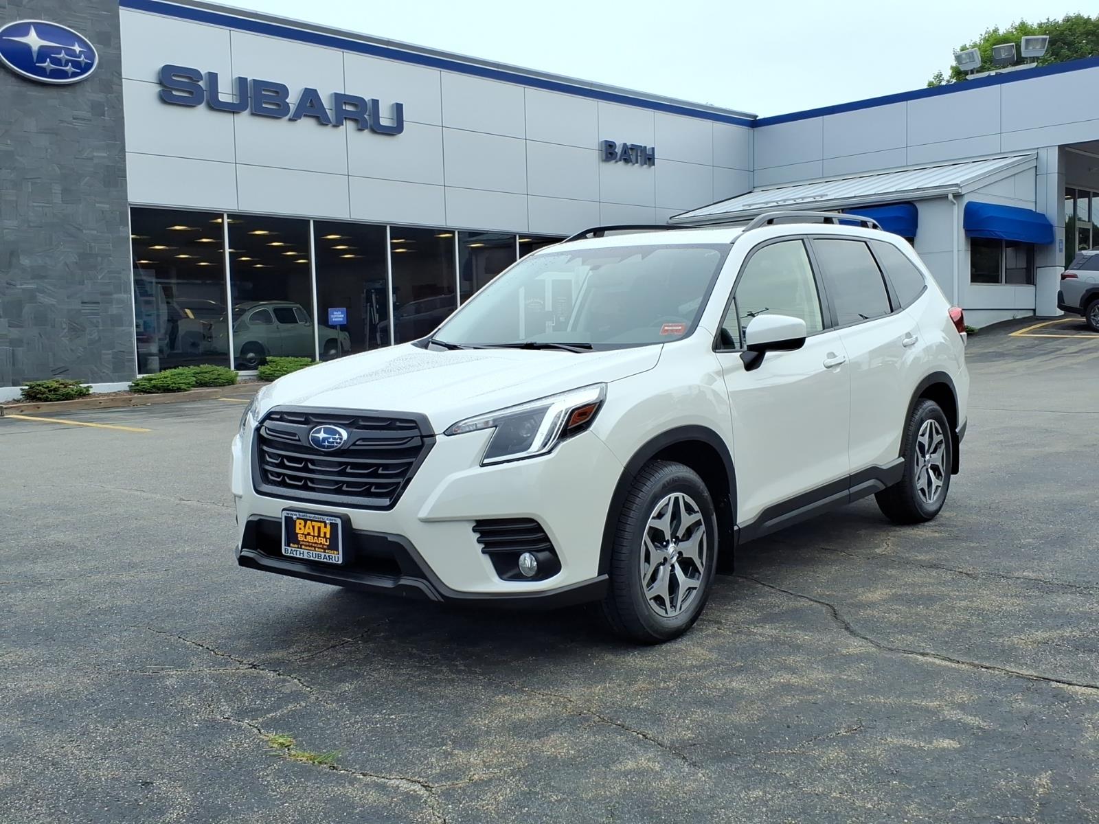 2023 Subaru Forester Premium's photo