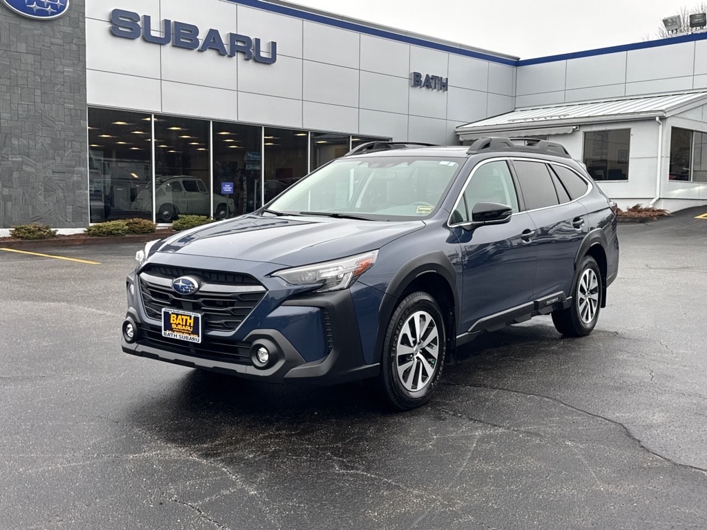 2023 Subaru Outback Premium's photo