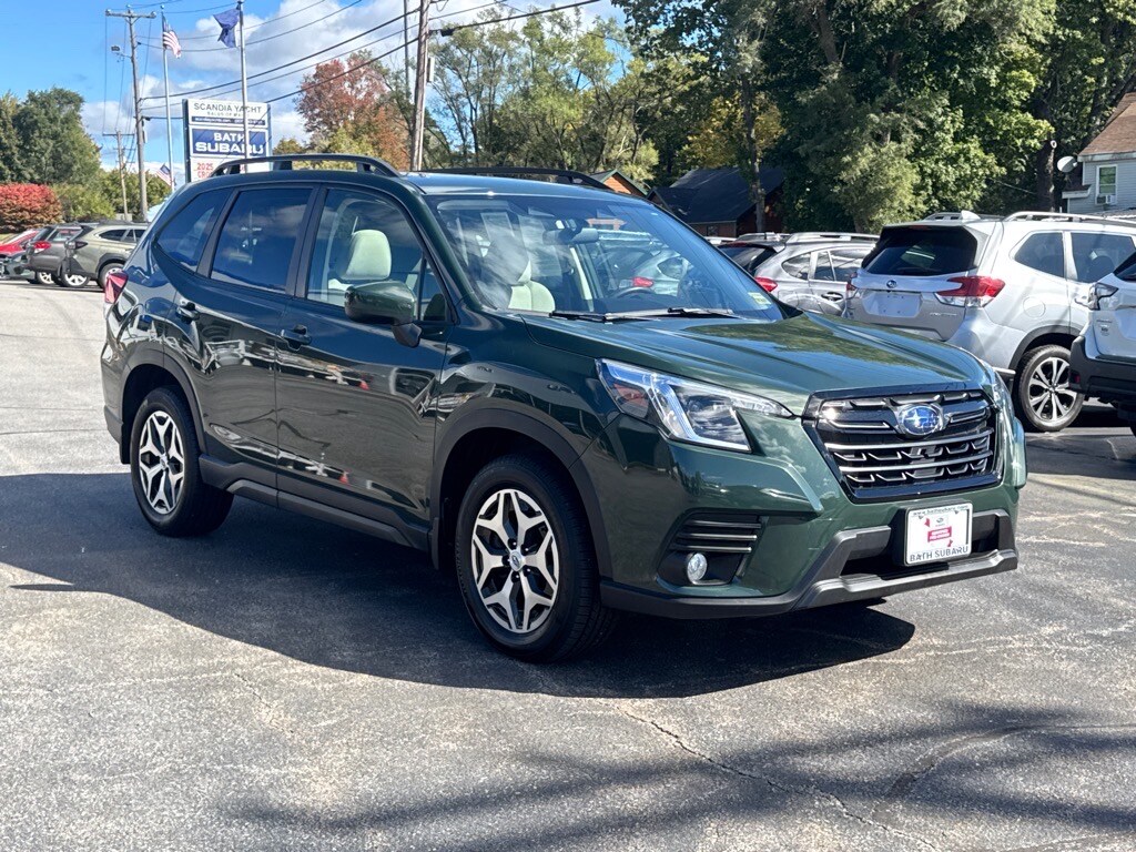 2023 Subaru Forester Premium photo 2