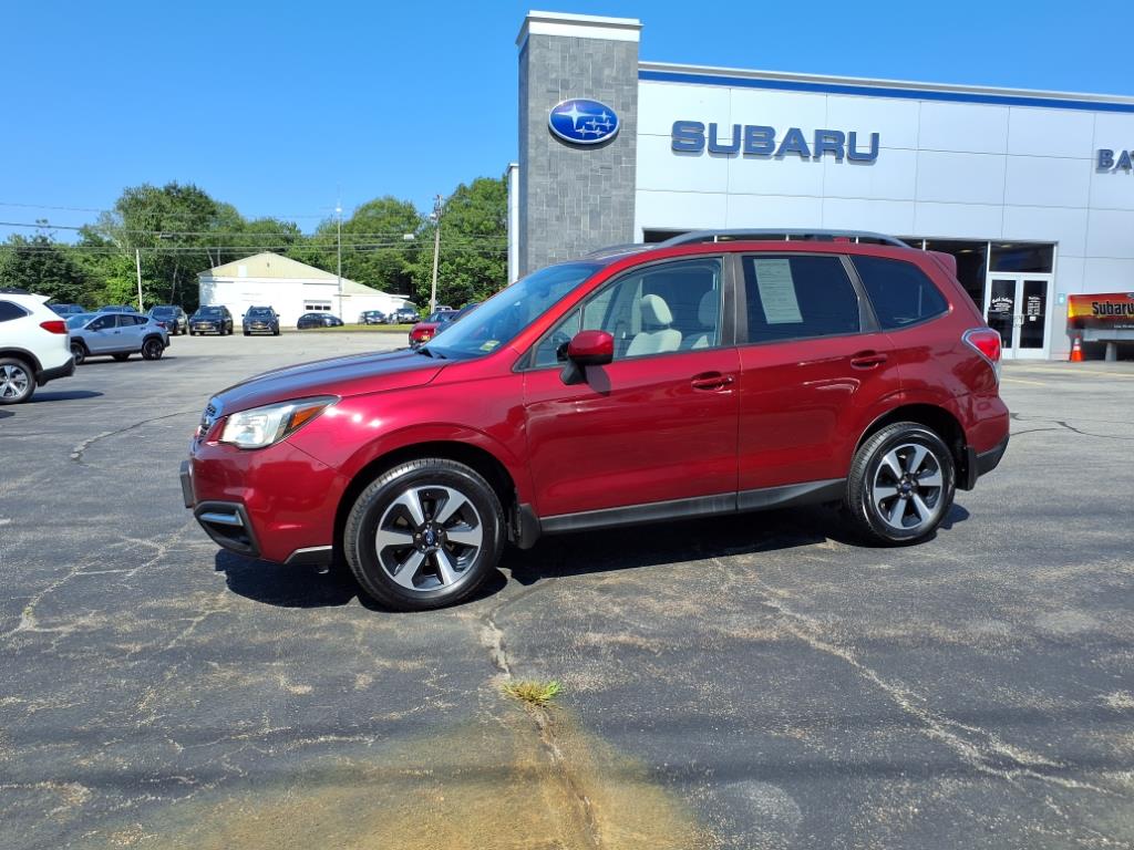 2017 Subaru Forester 2.5i Premium photo 4