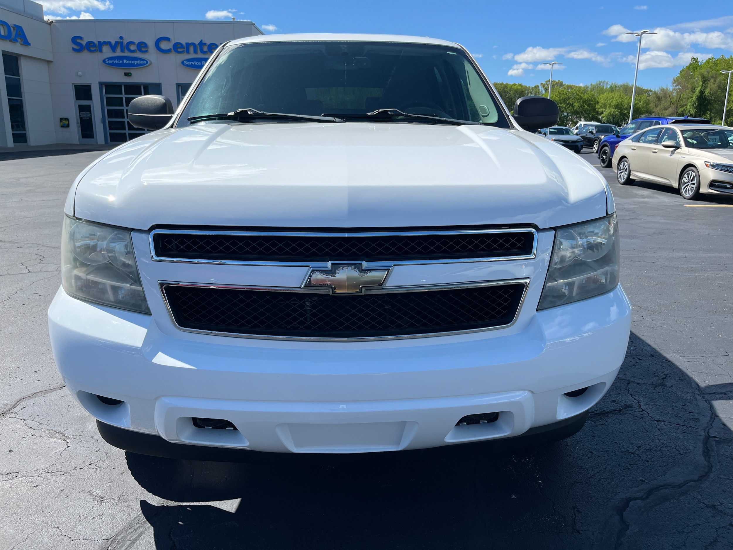 Used 2008 Chevrolet Suburban LT with VIN 3GNGK26K28G314034 for sale in Battle Creek, MI