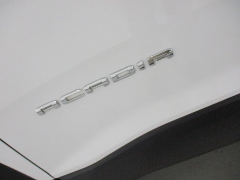 Used 2023 GMC Acadia SLE SUV