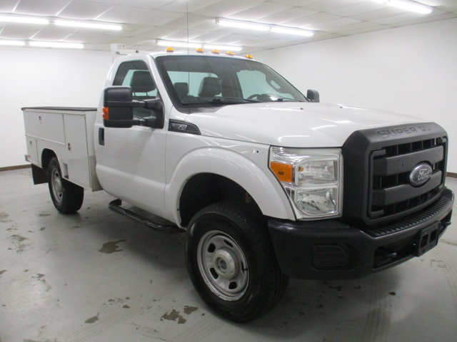  Ford F-350 Chassis