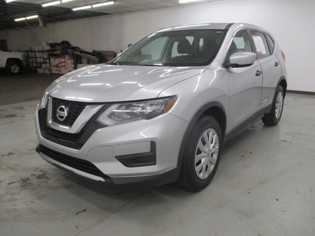 2017 Nissan Rogue S photo 3