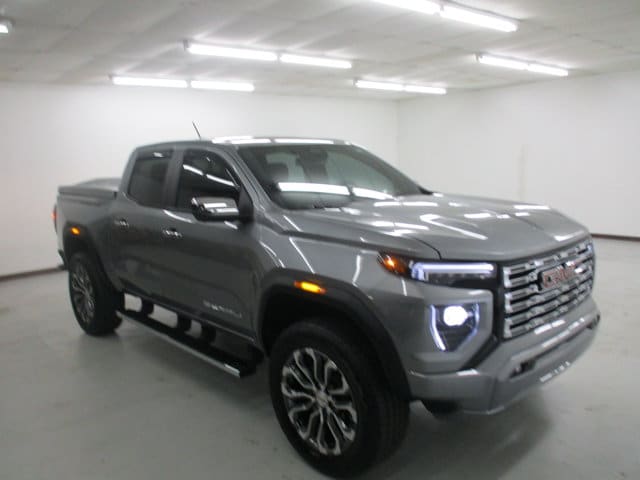  2023 GMC Canyon Denali Crew Cab 4WD   