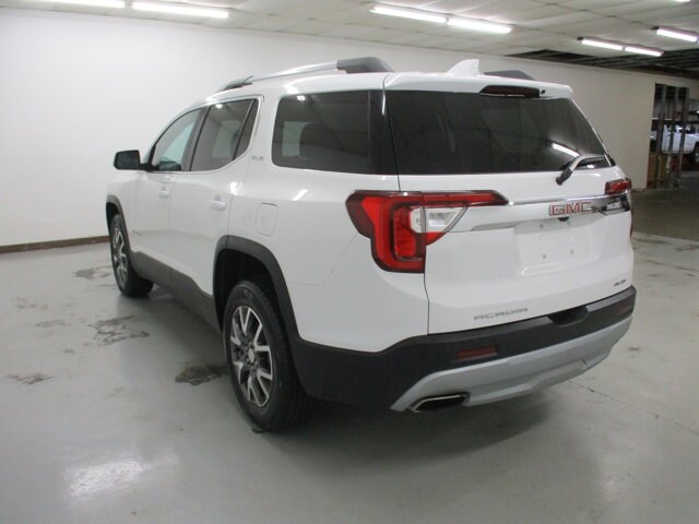 2023 Gmc Acadia SLE photo 2