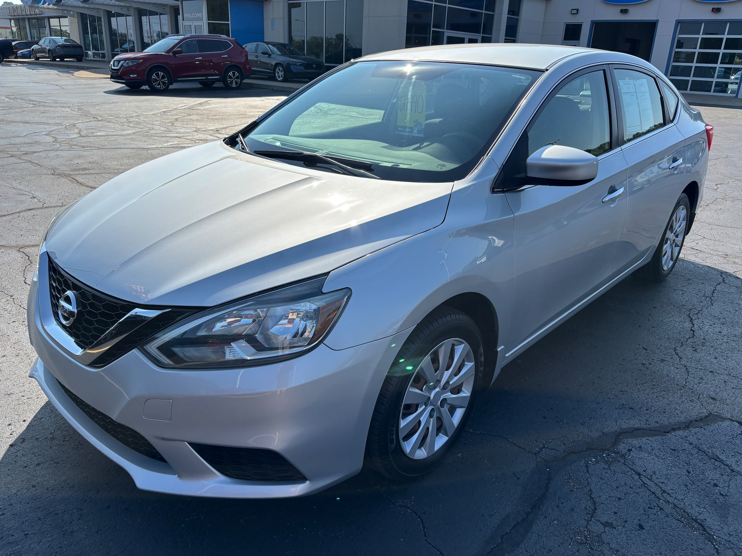 2016 Nissan Sentra S photo 4