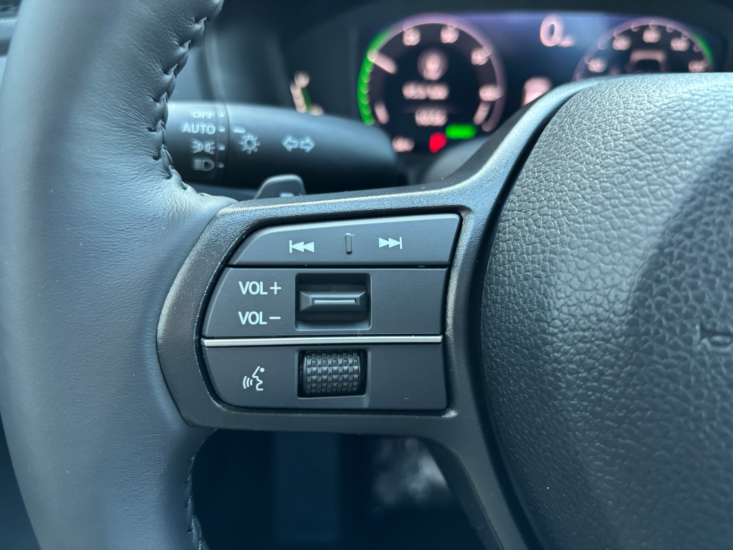 2025 Honda Accord Hybrid EX-L - Photo 19