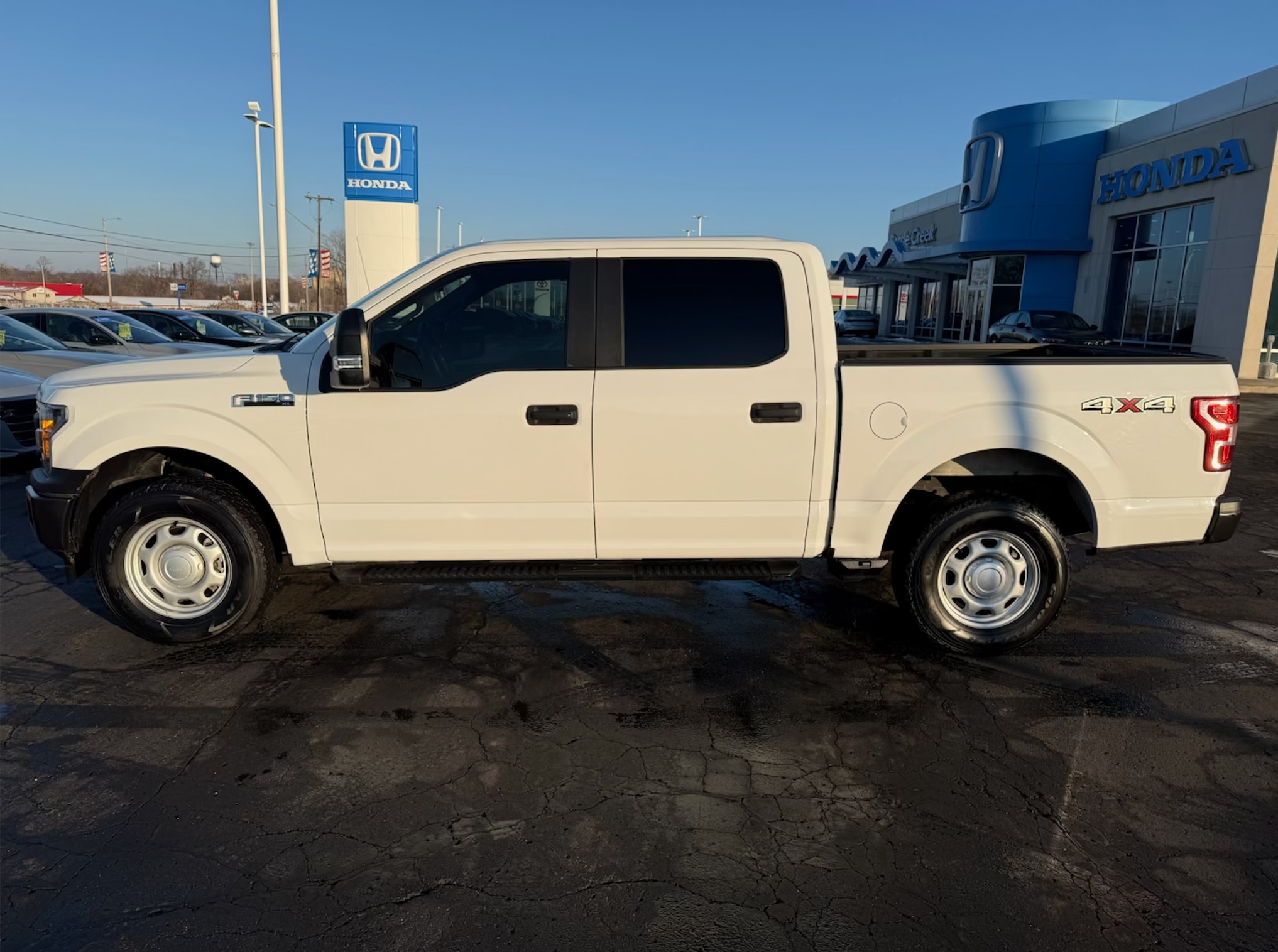 2018 Ford F-150 XL's photo