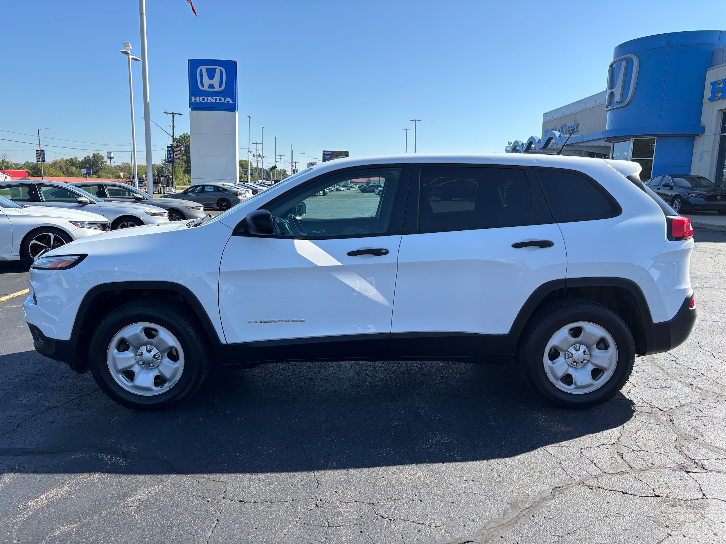 2017 Jeep Cherokee Sport