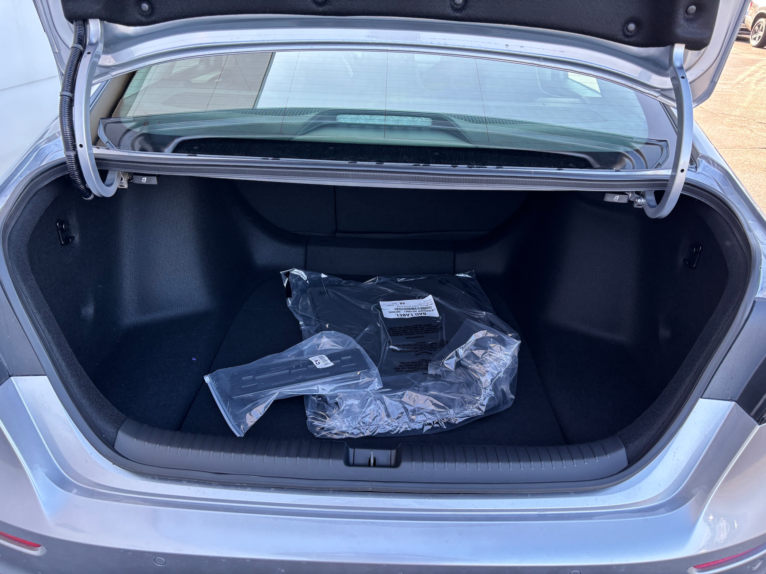 2025 Honda Accord Hybrid EX-L - Photo 12