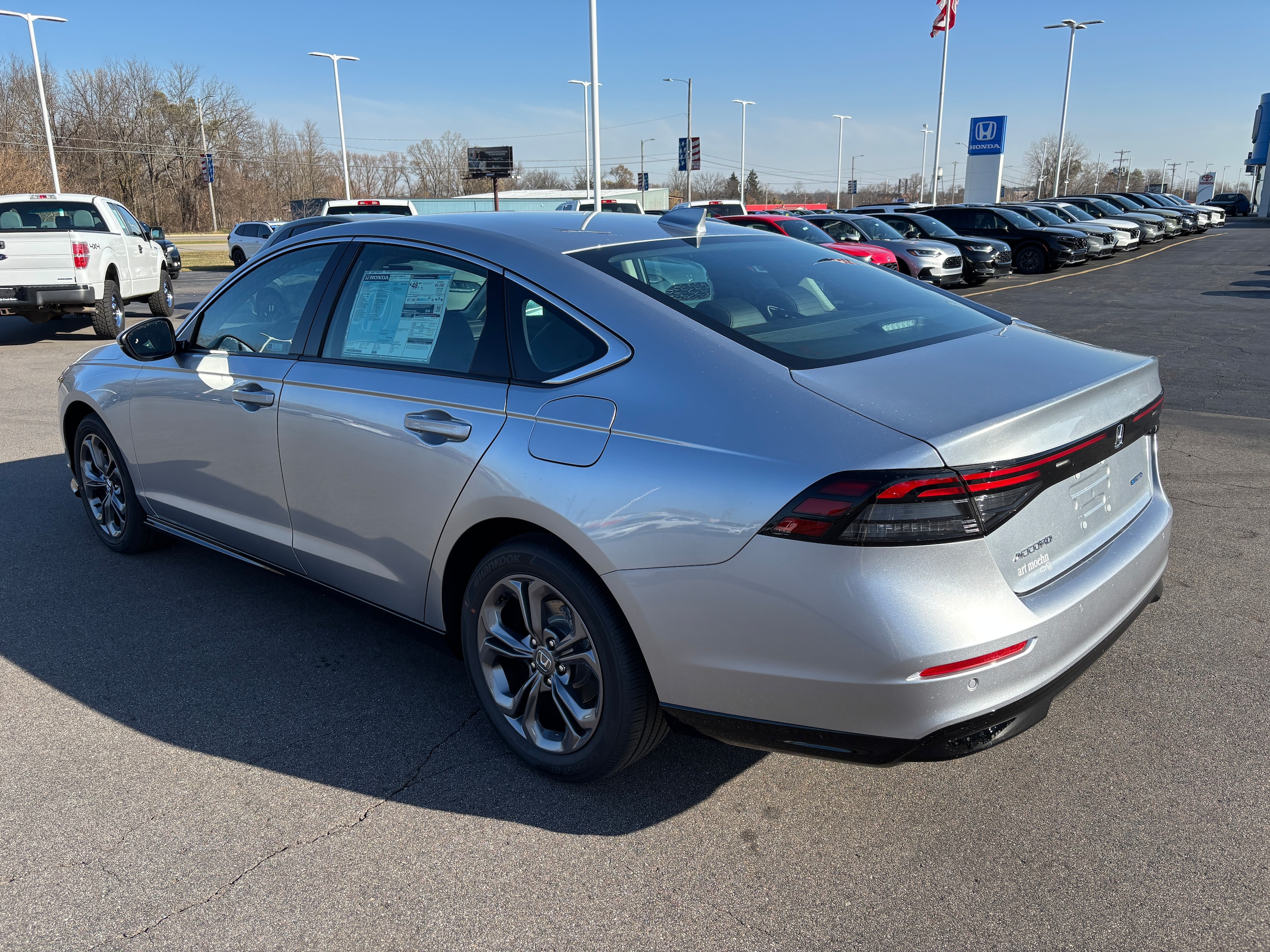 2025 Honda Accord Hybrid EX-L - Photo 8