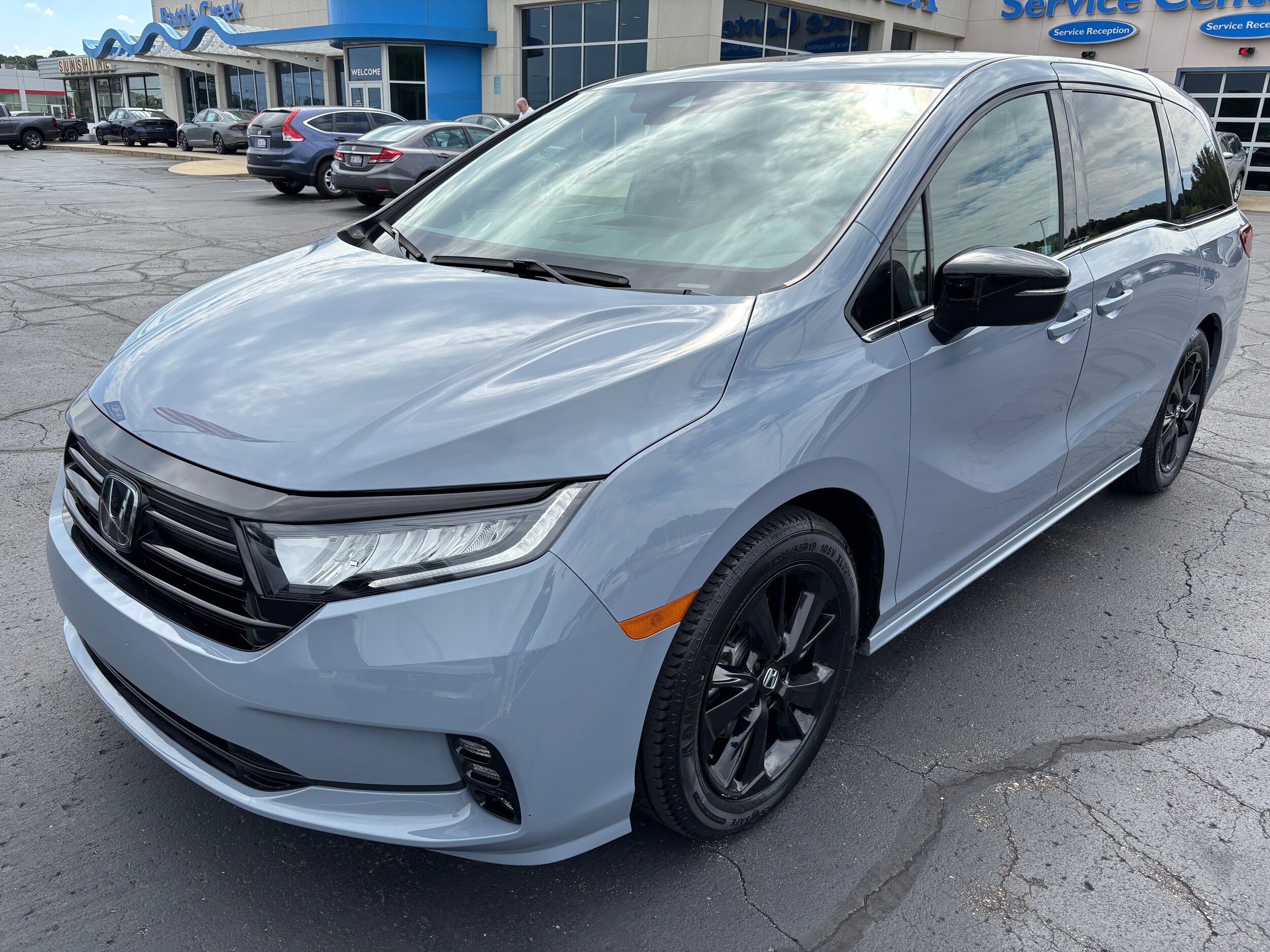 2023 Honda Odyssey Sport photo 4