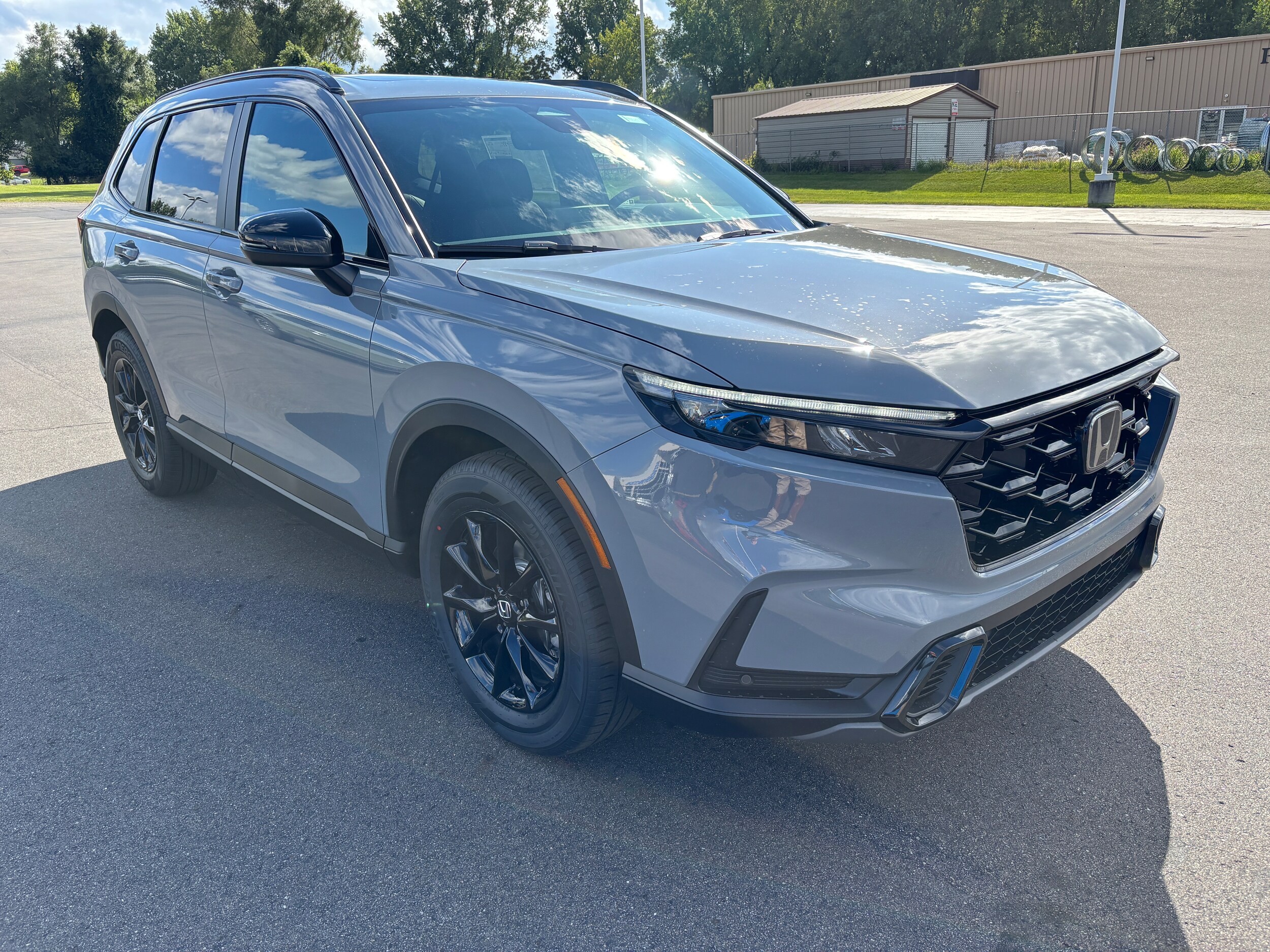 2026 Honda CR-V Hybrid Sport-L photo 4