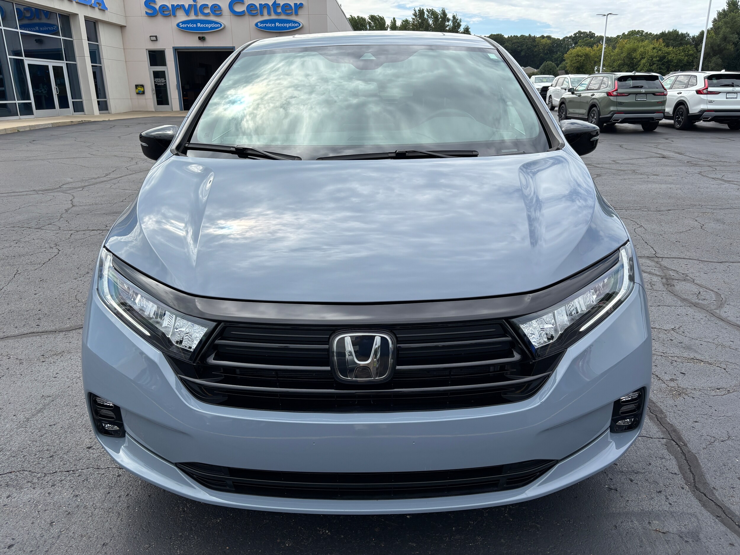2023 Honda Odyssey Sport photo 3