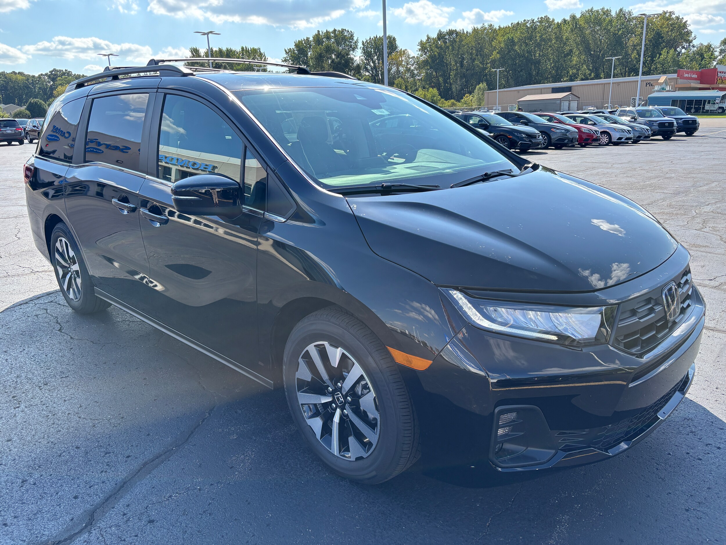 2026 Honda Odyssey EX-L photo 4