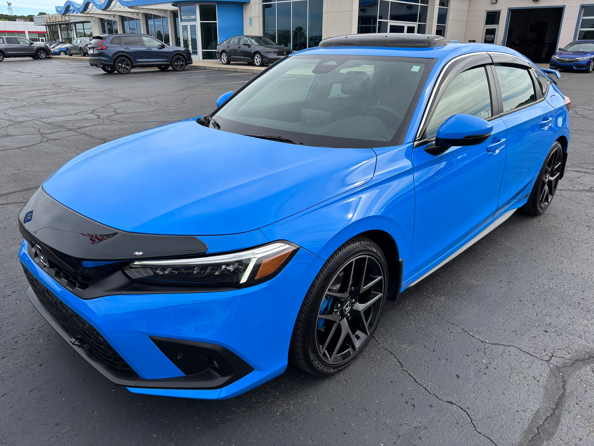 2022 Honda Civic Sport Touring Hatchback photo 4